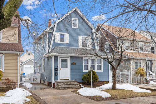 93-31 215th St, Queens Village, NY, 11428-1707 | Card Image