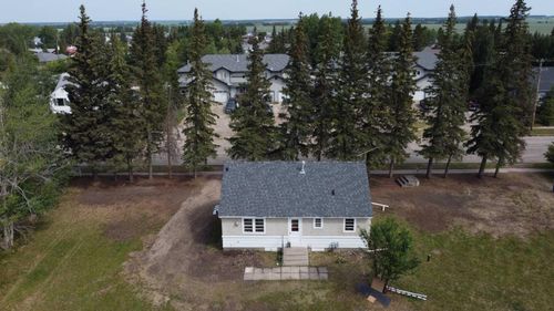 {{alt}} | Card Image