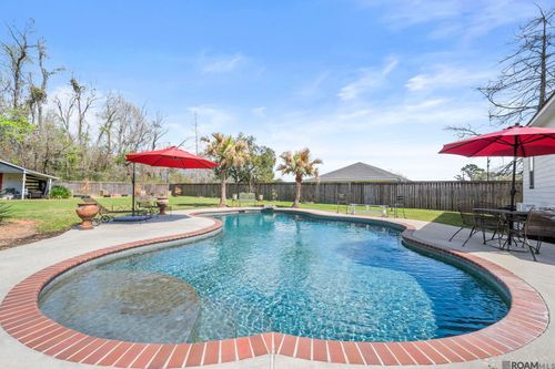 40434 Highway 621, Gonzales, LA, 70737-6706 | Card Image