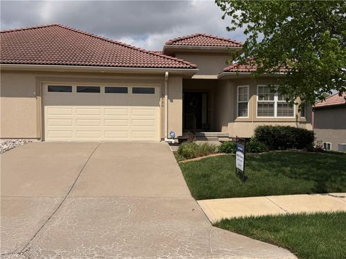 1520 Sw Antiquity Dr, Lees Summit, MO, 64081-2305 | Card Image