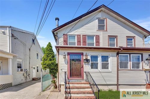 224 2nd St, South Amboy, NJ, 08879-1616 | Card Image
