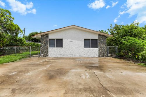 a-6121 Sw 40th Ct, Miramar, FL, 33023-5113 | Card Image