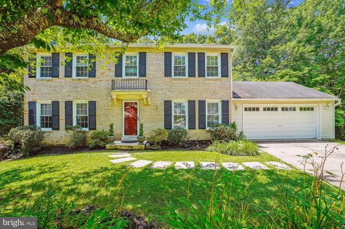 8322 Cushing Ct, SPRINGFIELD, VA, 22153-3302 | Card Image