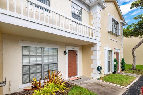 2849 Belmont Ln, Hollywood, FL, 33026-3740 | Card Image