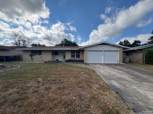 4414 Hall Park Dr, San Antonio, TX, 78218-4313 | Card Image