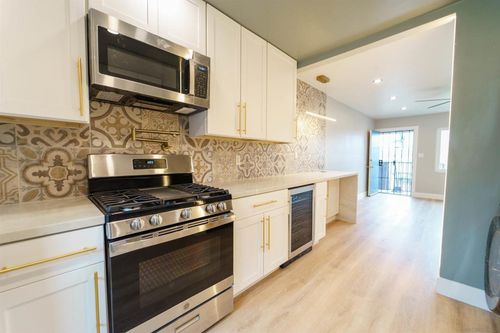 4518 Kansas St, San Diego, CA, 92116-4215 | Card Image