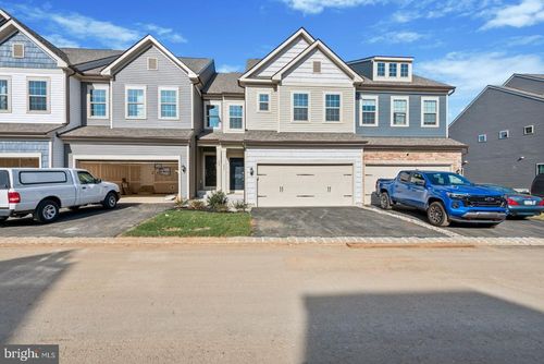 352 Milton Stamp Dr, GLEN MILLS, PA, 19342-8123 | Card Image