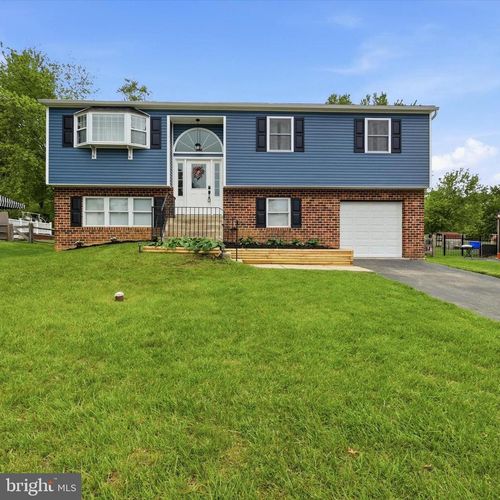 26 Giles Ln, ASTON, PA, 19014-1510 | Card Image