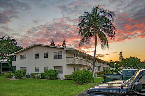 235-235 Kent N, West Palm Beach, FL, 33417-1728 | Card Image