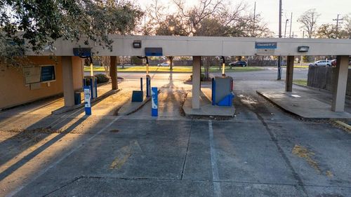 3231 Gentilly Blvd, New Orleans, LA, 70122-4923 | Card Image