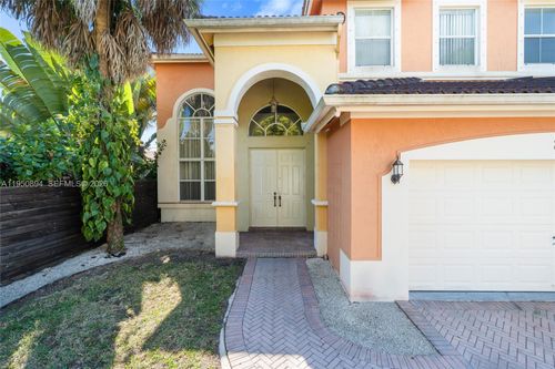 16062 Sw 43rd Ter, Miami, FL, 33185-4900 | Card Image