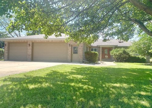210 Mary Senica Ct, La Salle, IL, 61301-9676 | Card Image