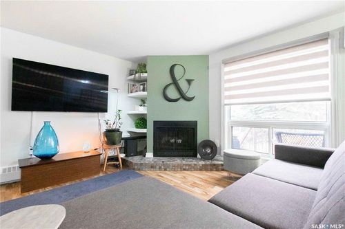 202-2911 Harding St, Regina, SK, S4V1B9 | Card Image