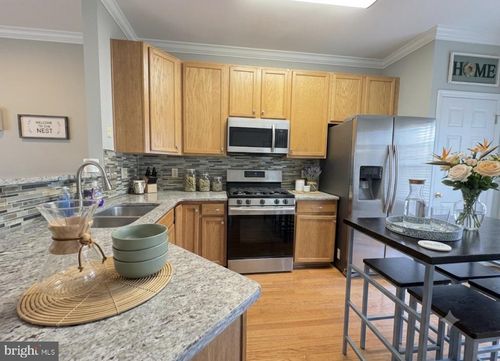 12792 Playfair Ln, BRISTOW, VA, 20136-2604 | Card Image