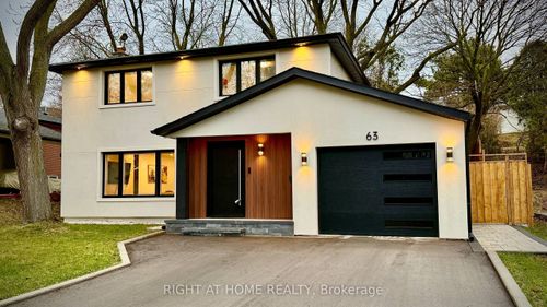 63 Shippigan Cres, North York, ON, M2J2G1 | Card Image