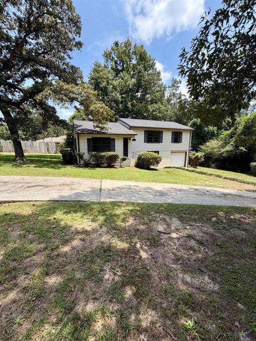 107 Stanley Ter, Warner Robins, GA, 31088-3939 | Card Image