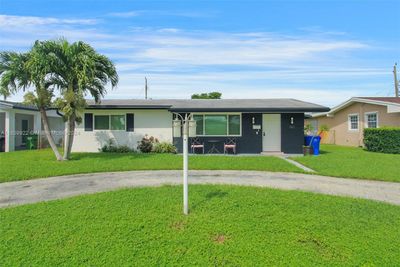 1160 Nw 79th Ter, House other with 2 bedrooms, 1 bathrooms and null parking in Pembroke Pines FL | Image 1