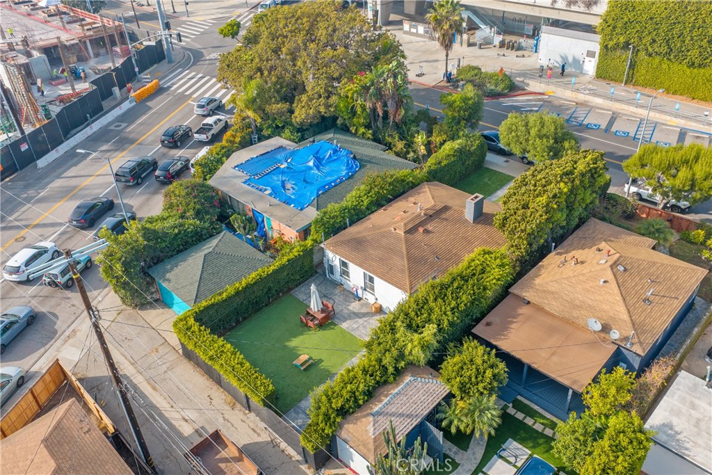 Land in Los Angeles