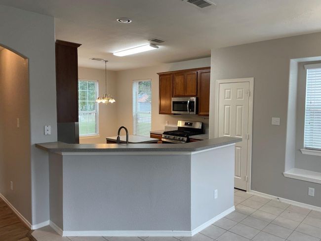 827 Chase View Dr, House other with 4 bedrooms, 3 bathrooms and 2 parking in Bacliff TX | Image 8