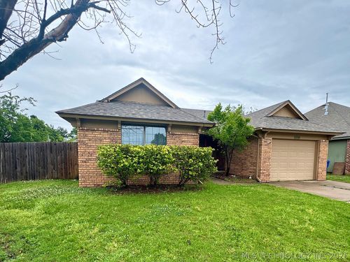 2709 Narcissus Pl, Broken Arrow, OK, 74012-6857 | Card Image