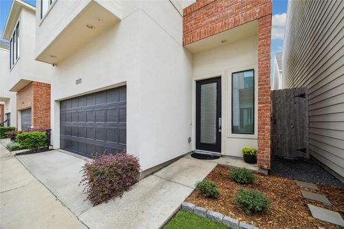 3939 Tulane St, Houston, TX, 77018-6619 | Card Image