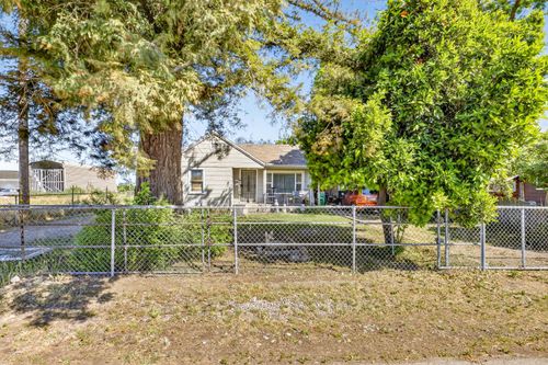 383 Taylor Rd, Lodi, CA, 95242-9233 | Card Image