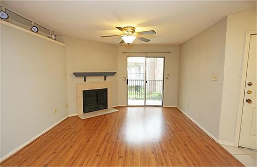 apt-613-2121 Hepburn St, Houston, TX, 77054-3219 | Card Image