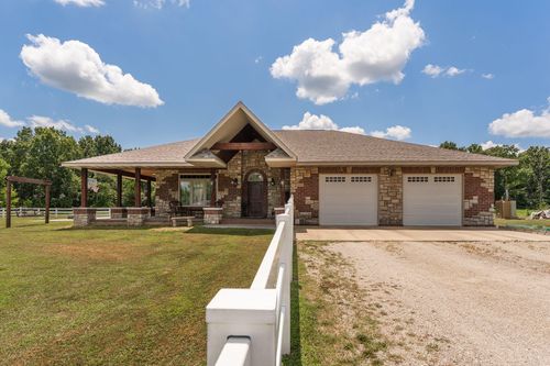 201 Pioneer Dr, Seymour, MO, 65746-8202 | Card Image