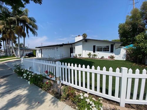 2252 Avalon St, Costa Mesa, CA, 92626-6447 | Card Image