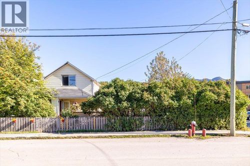 1112 2nd Avenue, Fernie, BC, V0B1M0 | Card Image