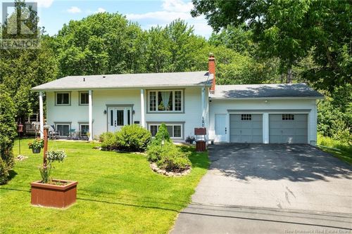 151 Sunrise Estates Dr, New Maryland, NB, E3C1G6 | Card Image