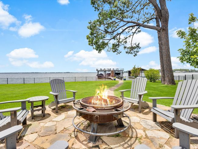 176 Enchanted Dr, House other with 5 bedrooms, 3 bathrooms and null parking in Enchanted Oaks TX | Image 28