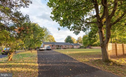 1315 Deer Run Rd, Hatfield, PA, 19440-3243 | Card Image