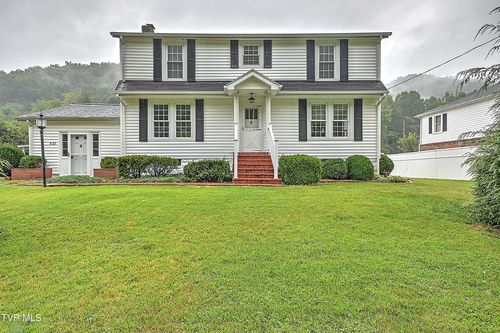 433 Indian Creek Road, Cedar Bluff, VA, 24609 | Card Image