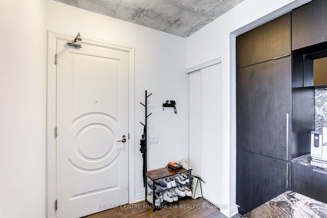 2501 - 88 Blue Jays Way, Condo with 2 bedrooms, 1 bathrooms and null parking in Toronto ON | Image 4