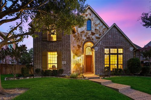 2295 Sandy Creek Dr, Frisco, TX, 75033-1482 | Card Image
