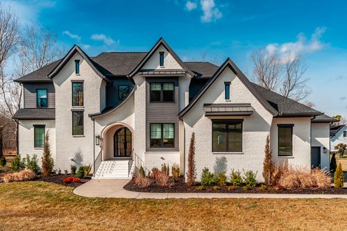 1305 Twin Springs Dr, Brentwood, TN, 37027-6718 | Card Image