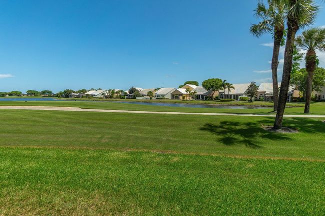8057 Cassia Dr, Condo with 3 bedrooms, 2 bathrooms and null parking in Boynton Beach FL | Image 10