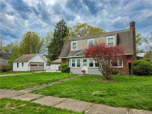 16 5th St, Camden, NY, 13316-1406 | Card Image