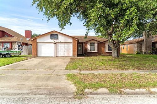 910 Saint Timothy St, Corpus Christi, TX, 78418-5728 | Card Image
