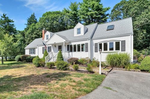443 North Rd, Bedford, MA, 01730 | Card Image