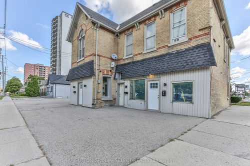 330 Burwell St, London, ON, N6B2V9 | Card Image