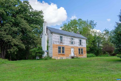 155 Roachs Ln, Dillwyn, VA, 23936-2629 | Card Image
