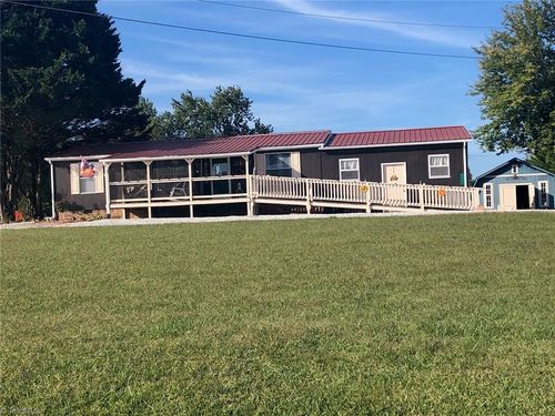 228 Kermit Lewis Rd, Pilot Mountain, NC, 27041-6216 | Card Image