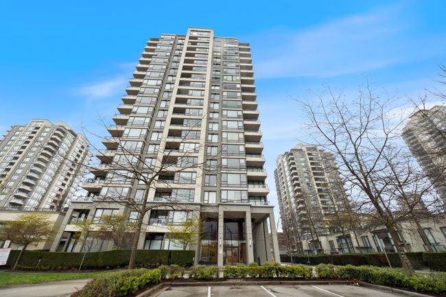 1107 - 4178 Dawson Street, Condo with 1 bedrooms, 1 bathrooms and 1 parking in Burnaby BC | Image 1