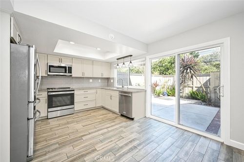 7021 Seal Cir, Huntington Beach, CA, 92648 | Card Image