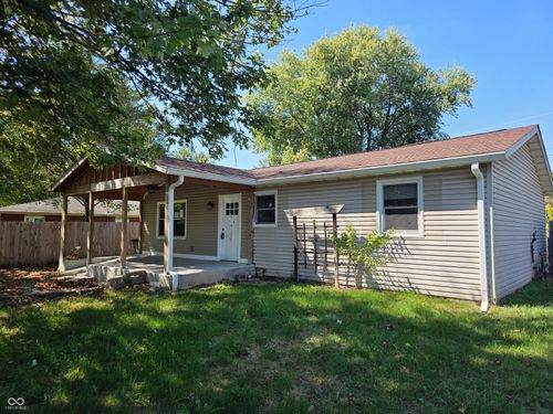 652 Berkshire Ct, Seymour, IN, 47274-3929 | Card Image