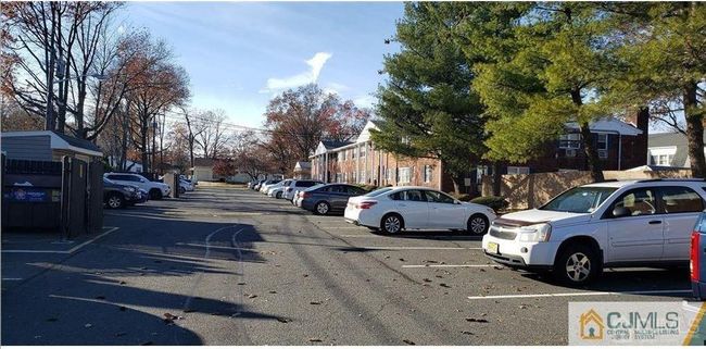 32 Woodedge Ave, Townhouse with 2 bedrooms, 1 bathrooms and null parking in Edison NJ | Image 12