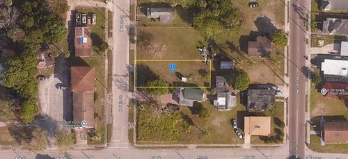 800 N 18th St, Fort Pierce, FL, 34950-2808 | Card Image