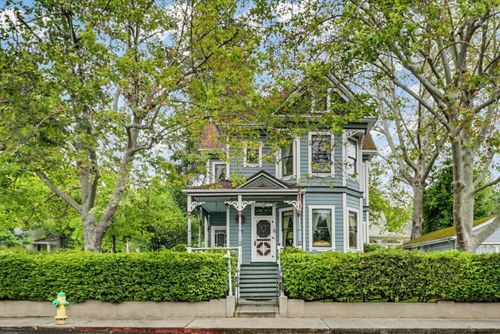 203 Pleasant St, Grass Valley, CA, 95945-6603 | Card Image